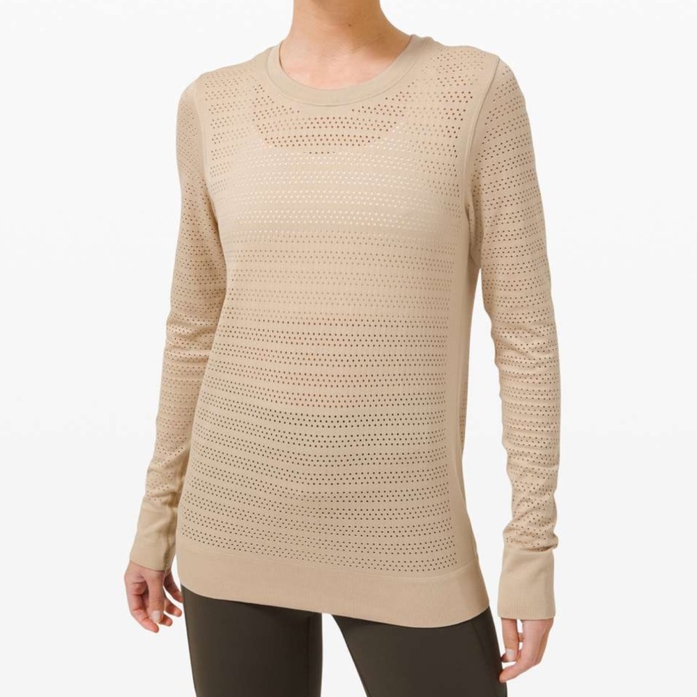 Lululemon Swiftly Breathe Long Sleeve in Trench Women’s Size 10 Athletic Shirt